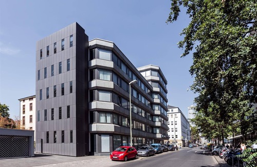 Bahnhofsviertel Apartment | Junior 2 Bedroom Apartment
