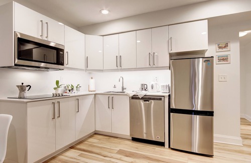 Mount Pleasant Apartment | Just renovated apartment in the heart of Washington, DC!