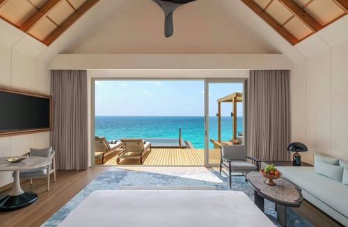 Farukolhufushi Island Hotel | JW Marriott Maldives Kaafu Atoll Island Resort