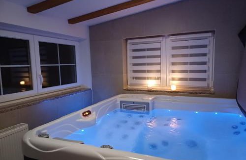 Mrkopalj Apartment | Kuća za 10 osoba s jacuzzijem i biljarom Mrkopalj