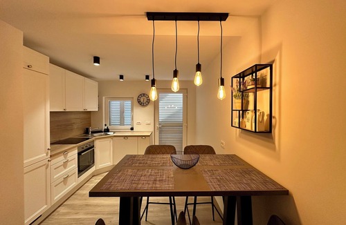 Jadranovo House | Kuća za odmor Ena
