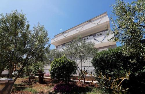 Salatic Apartment | L&R Apartmani