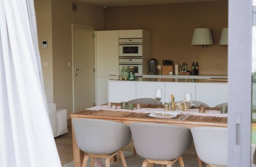 Halle Apartment | La Petite Foret | Contemporary Apartment in the Peaceful Brussels Periphery
