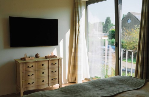 Halle Apartment | La Petite Foret | Contemporary Apartment in the Peaceful Brussels Periphery