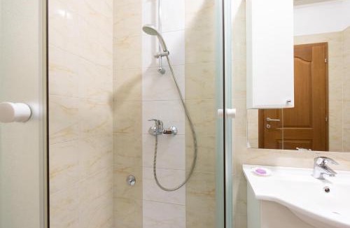 Salatic Apartment | La Vista apartments with pool