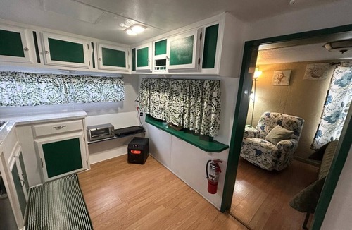 Dandridge RV Rental | Lakeside Retreat with Private Hot Soaker Tub perfect for Couples!