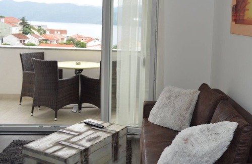 Komarna Apartment | Last-minute offers/Pet-friendly/VERY low low-season prices