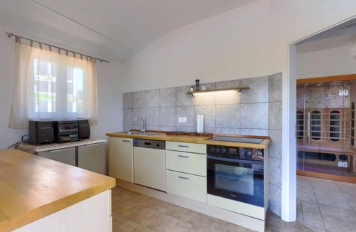 Kapelica Apartment | Laura (LBN422) by Interhome