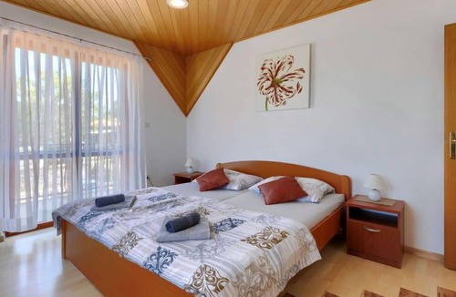Kapelica Apartment | Laura (LBN422) by Interhome