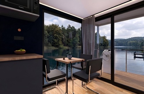 Lindow Boat Rental | leise los houseboats: Modern electric houseboat with sauna