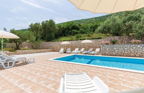 Ravni Apartment | Lovely apartment in Labin with house sea view