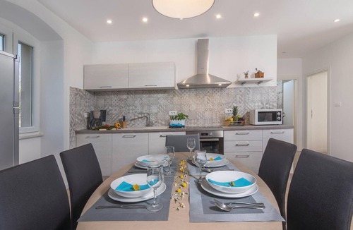 Sveta Nedelja Apartment | Lovely apartment in Labin with sauna