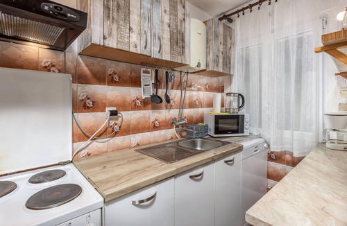 Breze Apartment | Lovely apartment in Ledenice with WiFi