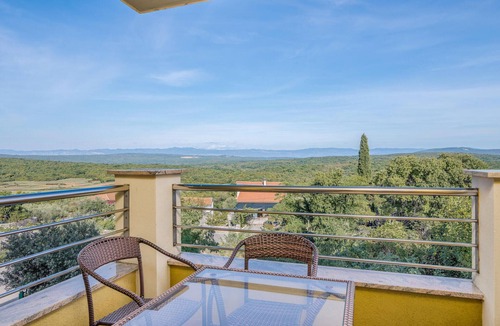 Salatic Apartment | Lovely apartment in Salatici