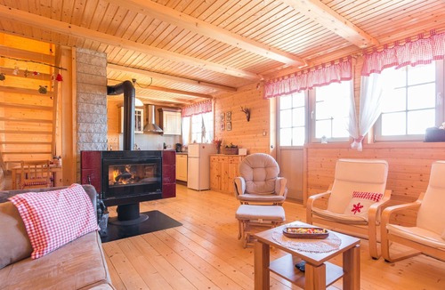 Ravna Gora House | Lovely holiday home in Ravna Gora with fireplace