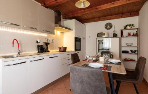 Divsici House | Lovely Home In Barban With House A Panoramic View