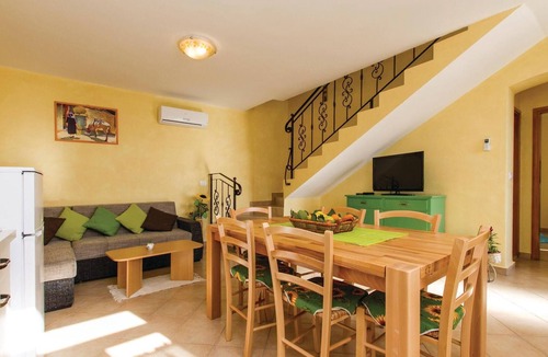 Trgetari House | Lovely home in Burjaki