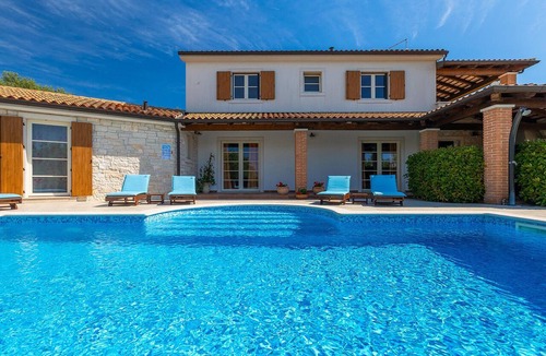 Peruski House | Lovely home in Krnica