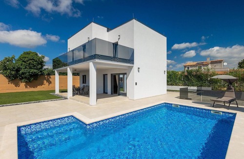 Divsici House | Lovely home in Marcana