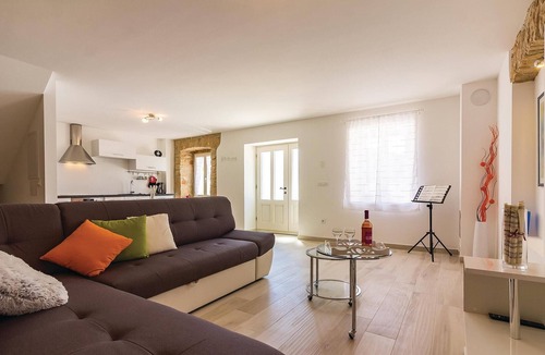 Mali Vareski House | Lovely home in Peruski