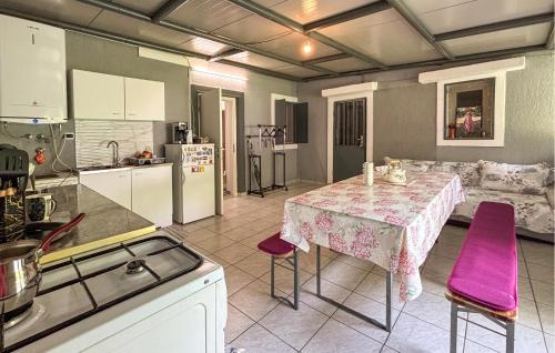 Podhum House | Lovely Home In Podhum With House A Panoramic View