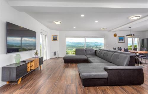 Sarsoni House | Lovely Home In Rukavac