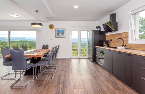 Sarsoni House | Lovely home in Rukavac