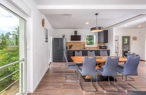 Sarsoni House | Lovely home in Rukavac