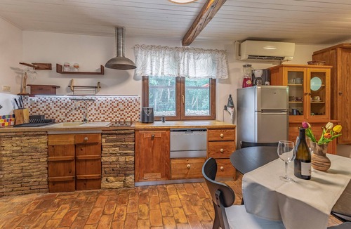 Mali Vareski House | Lovely home in Segotici