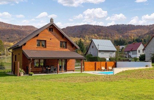 Mrkopalj House | Lovely home in Tuk Vojni