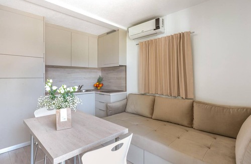 Brzac House | Lovely (sta)caravan in Glavotok with WiFi