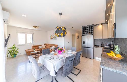 Kastel Sucurac Apartment | Lucy Amor