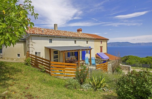 Crni House | Lupe in Crni (Haus für 6-8 Personen)