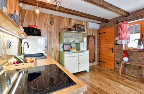 Stubicke Toplice House | Luxurious home in Stubicke Toplice with sauna