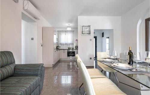 Puntera House | Luxurious Home In Barban