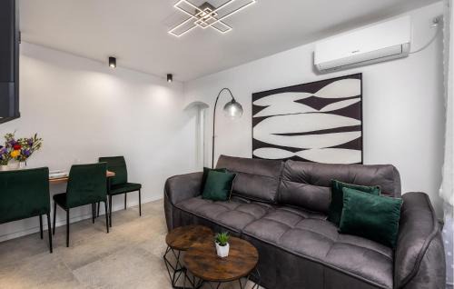 Hreljin House | Luxurious Home In Hreljin With Wifi