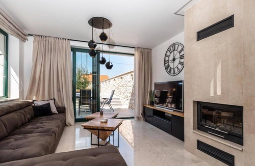 Poljica House | Luxurious home in Poljaci