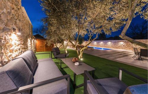 Poljica House | Luxurious Home In Poljaci