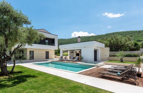 Drenje Villa | Luxurious villa in Drenje