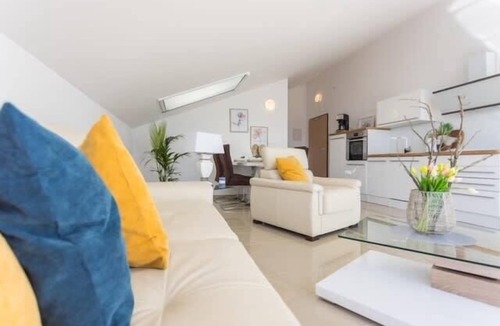 Banjole Apartment | Luxury apartment Anto with sea view and balcony