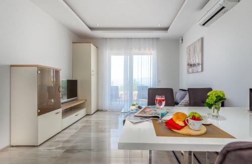 Kostrena Apartment | Luxury apartments Kostrena with pool 2
