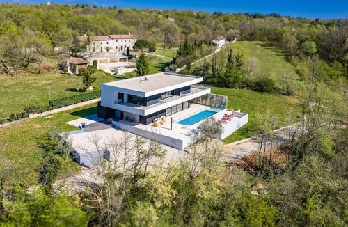 Sterna Villa | Luxury holiday in the heart of Istria with plenty of entertaining activities!