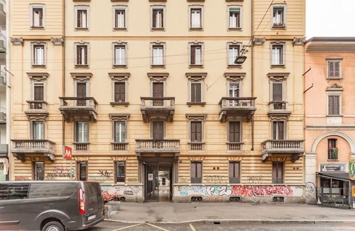 NoLo Apartment | Luxury quiet studio above subway
