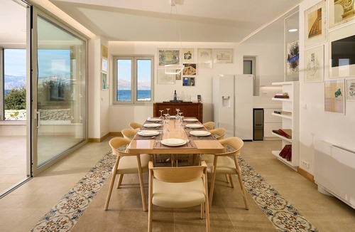 Splitska Villa | Luxury Seafront Villa Casa Familija Brac with Pool