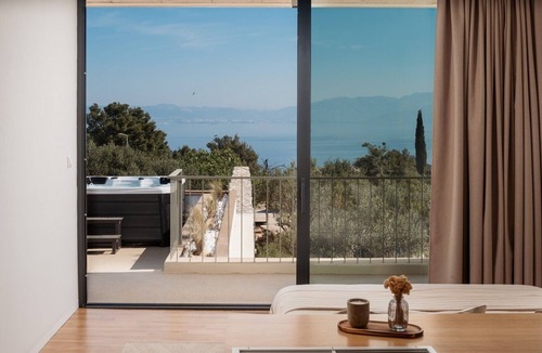 Gornje Selo Villa | Luxury Villa Authentic heated pool 56m2 sea view sauna jacuzzi bbq family