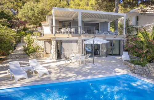 Cove Murtar Villa | Luxury villa Kallithea with heated pool, gym, jacuzzi and sea view - Mali Losinj