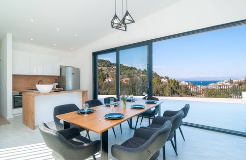 Stomorska Villa | Luxury Villa near the sea