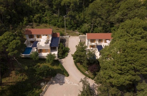 Rogac Villa | LUXURY: VILLA on the SEA, POOL & BEACH BIKE & KAYAK & PRESENT