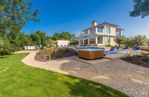 Milovcici Villa | Luxury Villa Roko