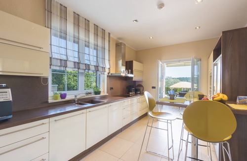 Pomer House | Luxury villa with heated pool by the sea in a quiet area